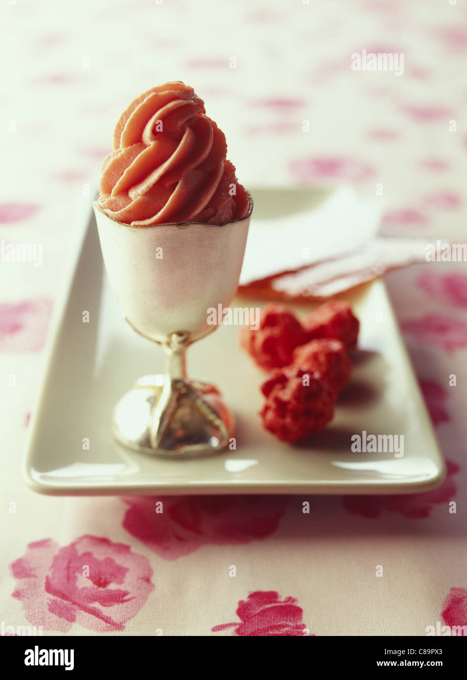 Sydney Short - Sorbet Pink