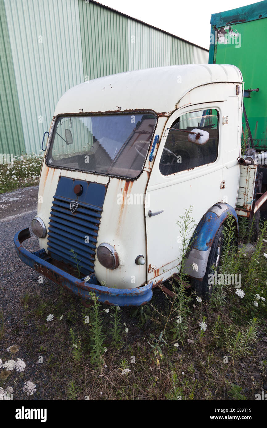 Rusty old Peugeot lorry in France Stock Photo