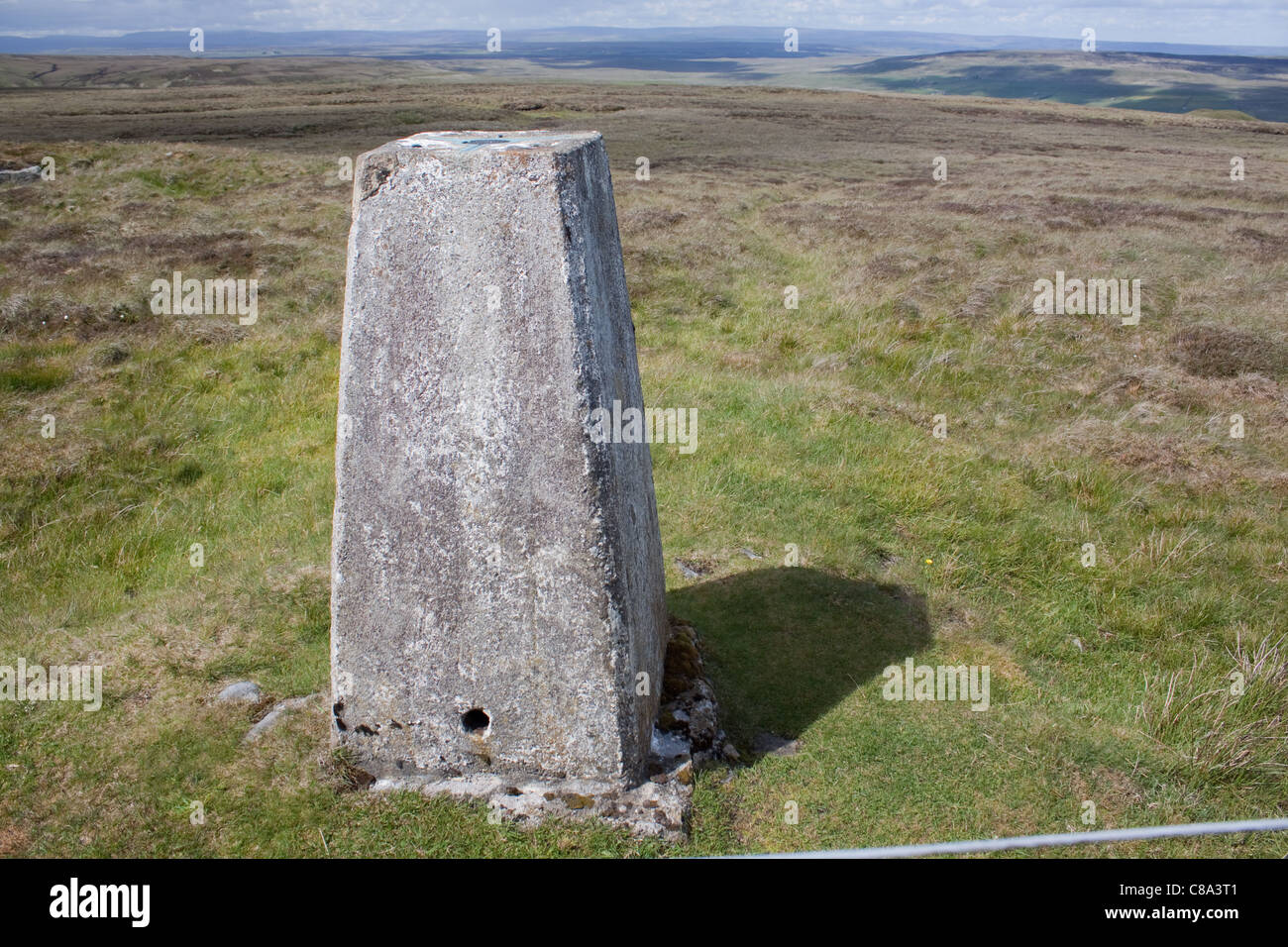 Ordnance survey triangulation pillar hi-res stock photography and ...