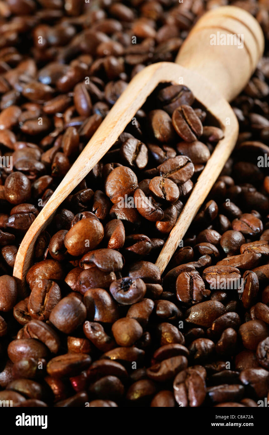 Coffee beans small shovel hires stock photography and images Alamy