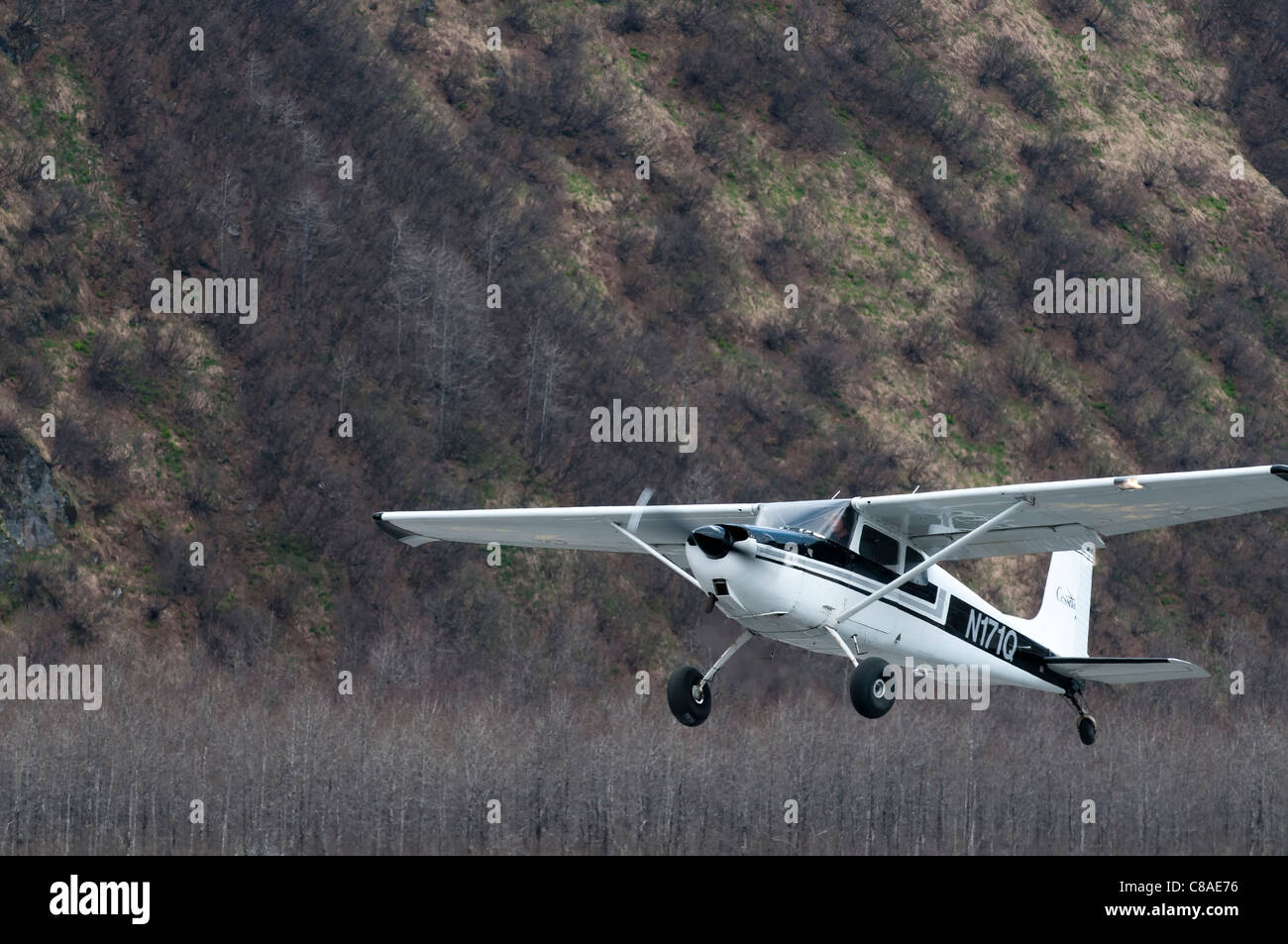 Plane in Short Takeoff and Landing competition, Valdez Flyin and Air