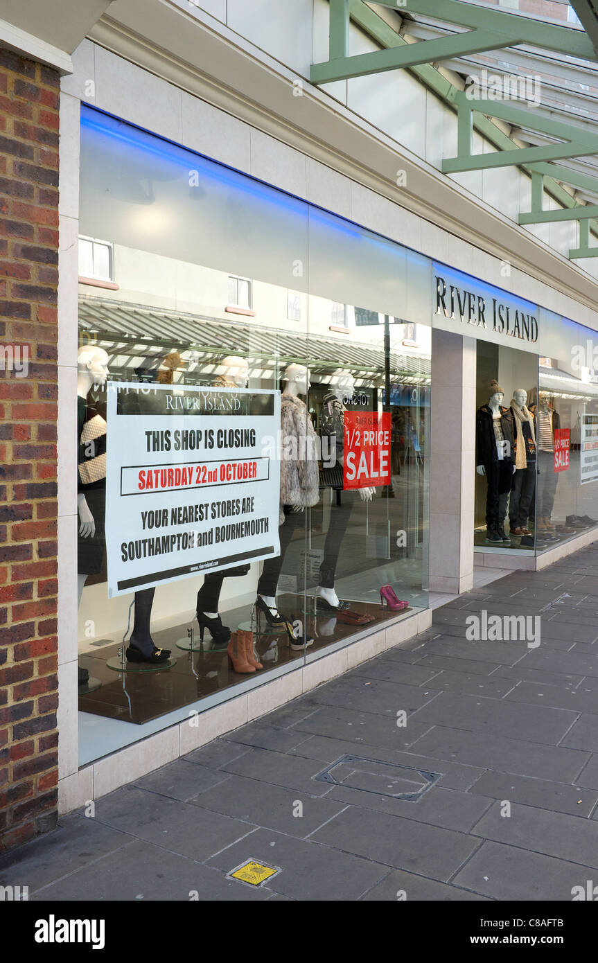 River Island shop closing down in Salisbury Stock Photo Alamy