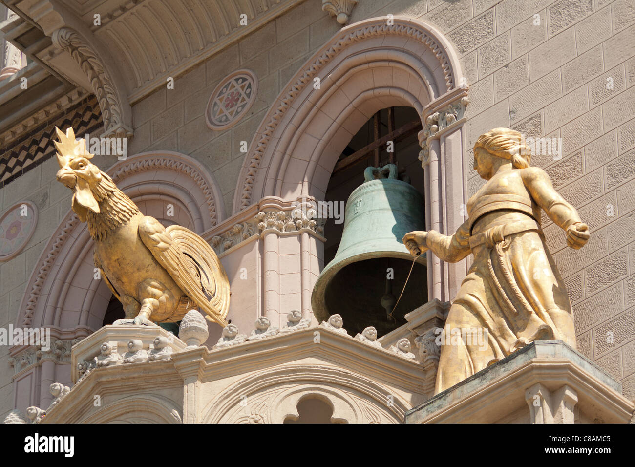 Golden statues and bell in bell tower, Messina Cathedral, Piazza Del