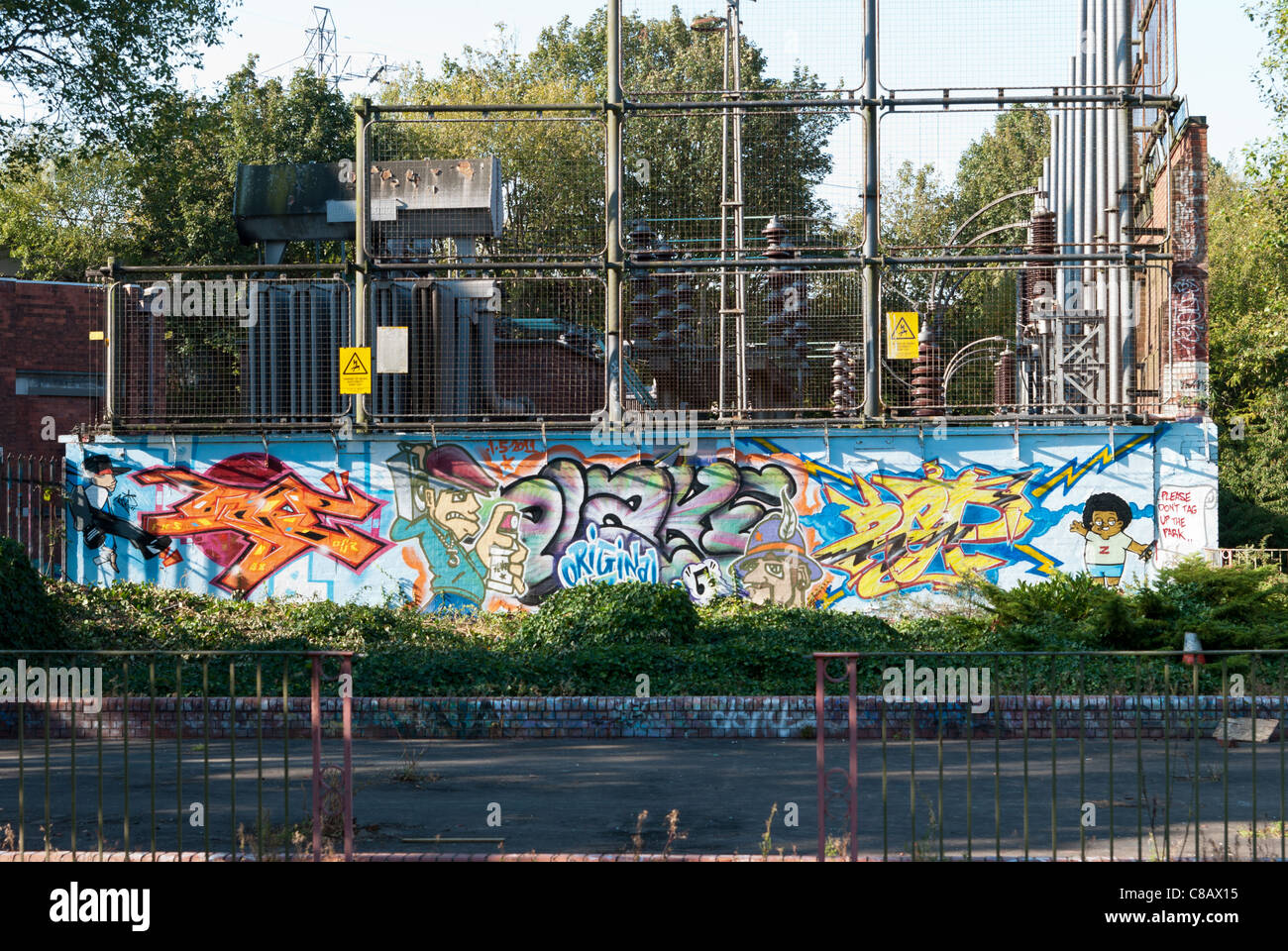 electricity sub-station with graffiti on the wall in bournbrook recreation ground, selly oak, birmingham Stock Photo