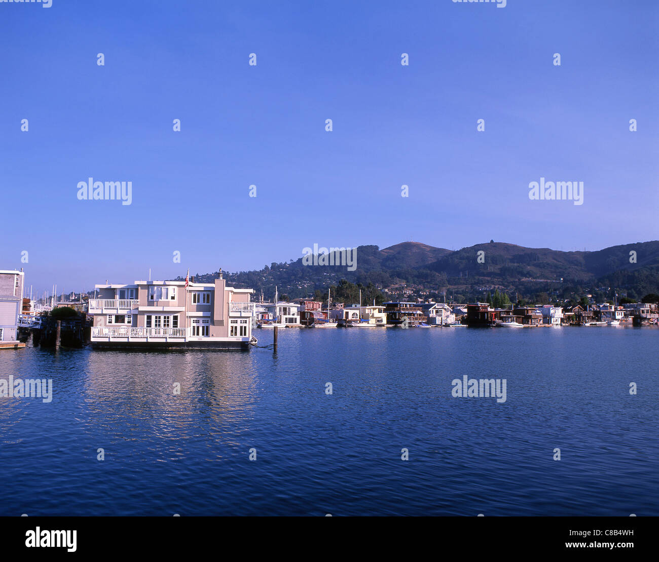 Sausalito houseboats, Waldo Point Harbor, Sausalito, San Francisco Bay Area, Marin County, California, United States of America Stock Photo