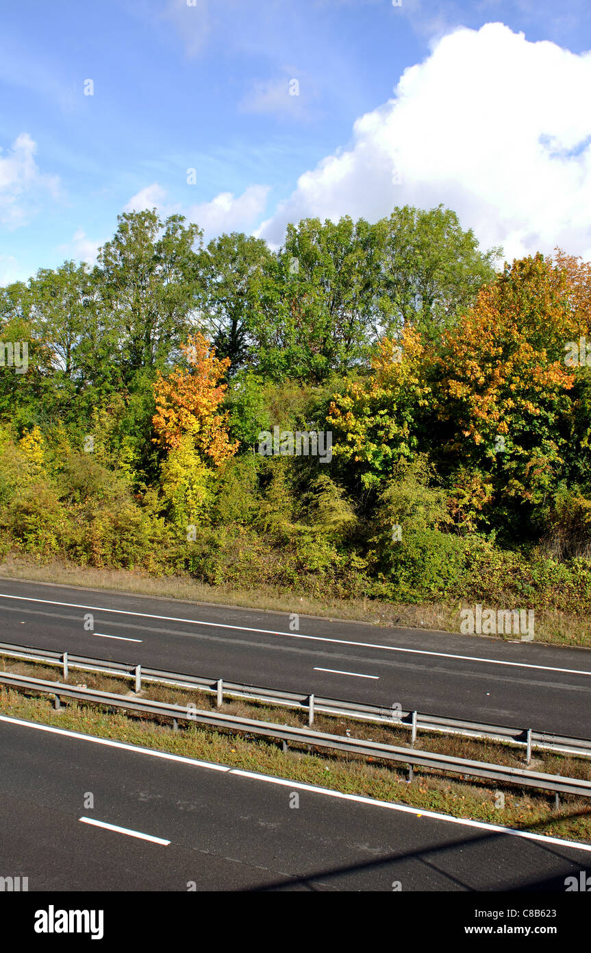 Empty motorway barrier hi-res stock photography and images - Alamy