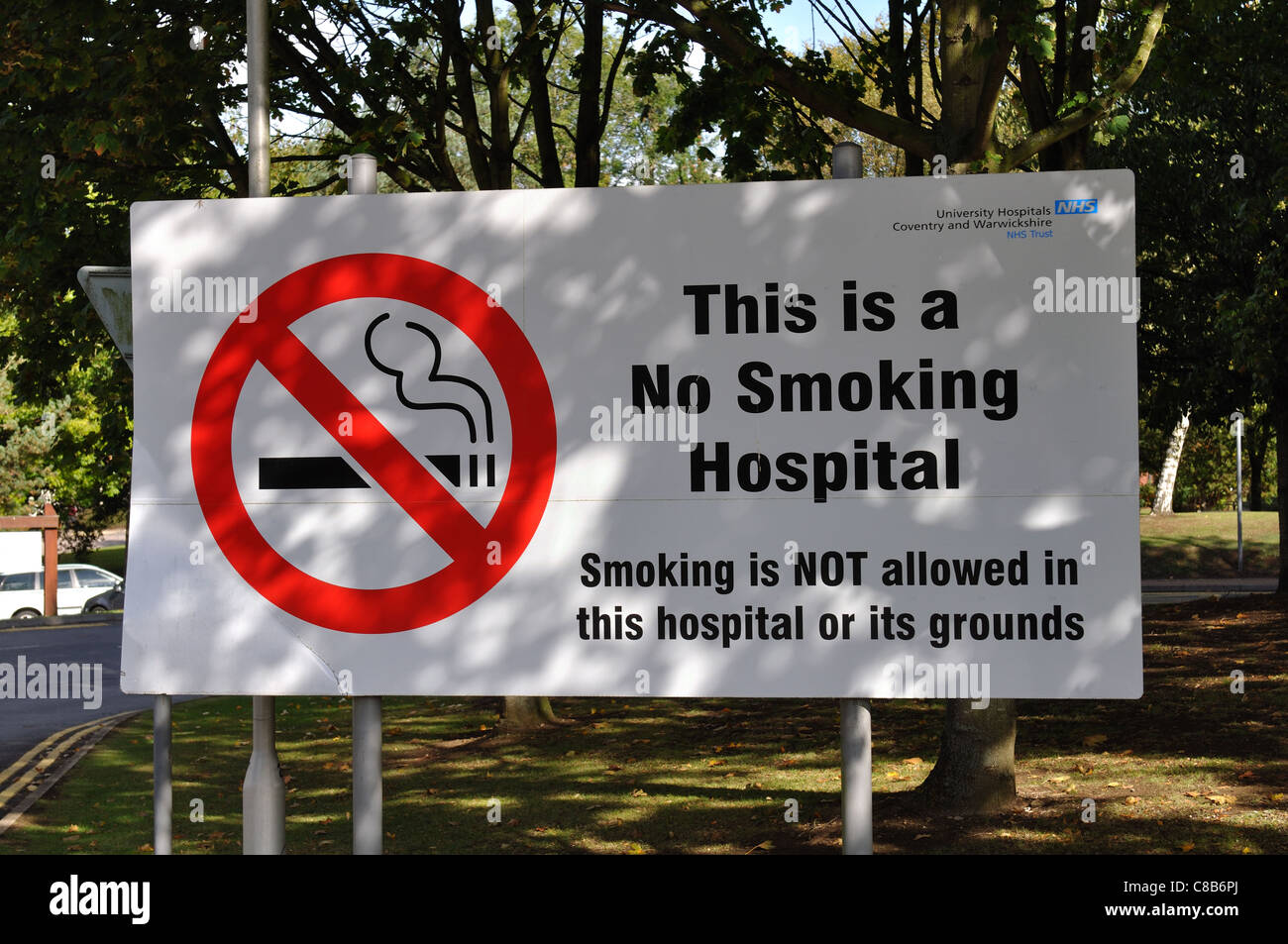 Hospital no smoking sign hi-res stock photography and images - Alamy