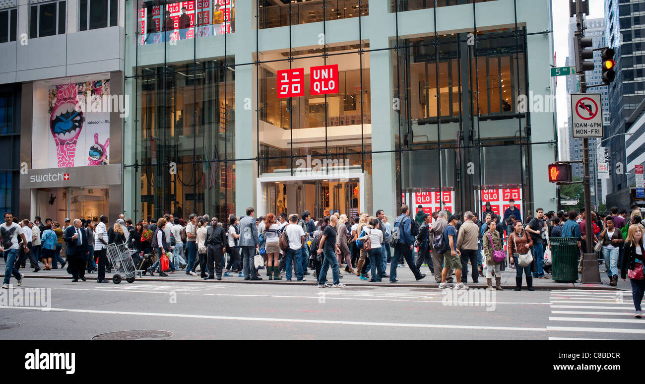 Customers outside the grand opening of the Uniqlo Flagship store on Fifth  Avenue in New York Stock Photo - Alamy