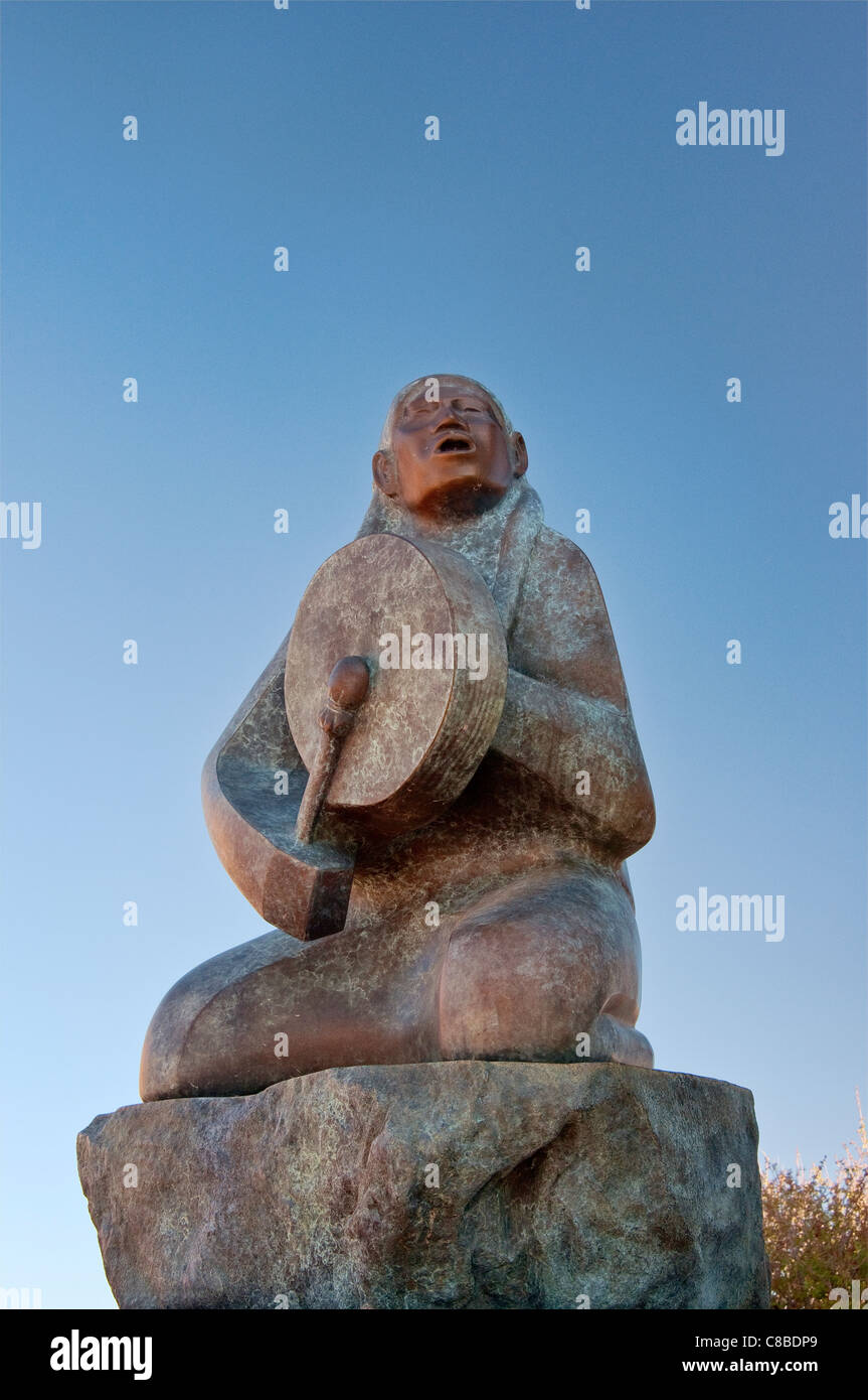 Sculpture native american indian museum hi-res stock photography and ...