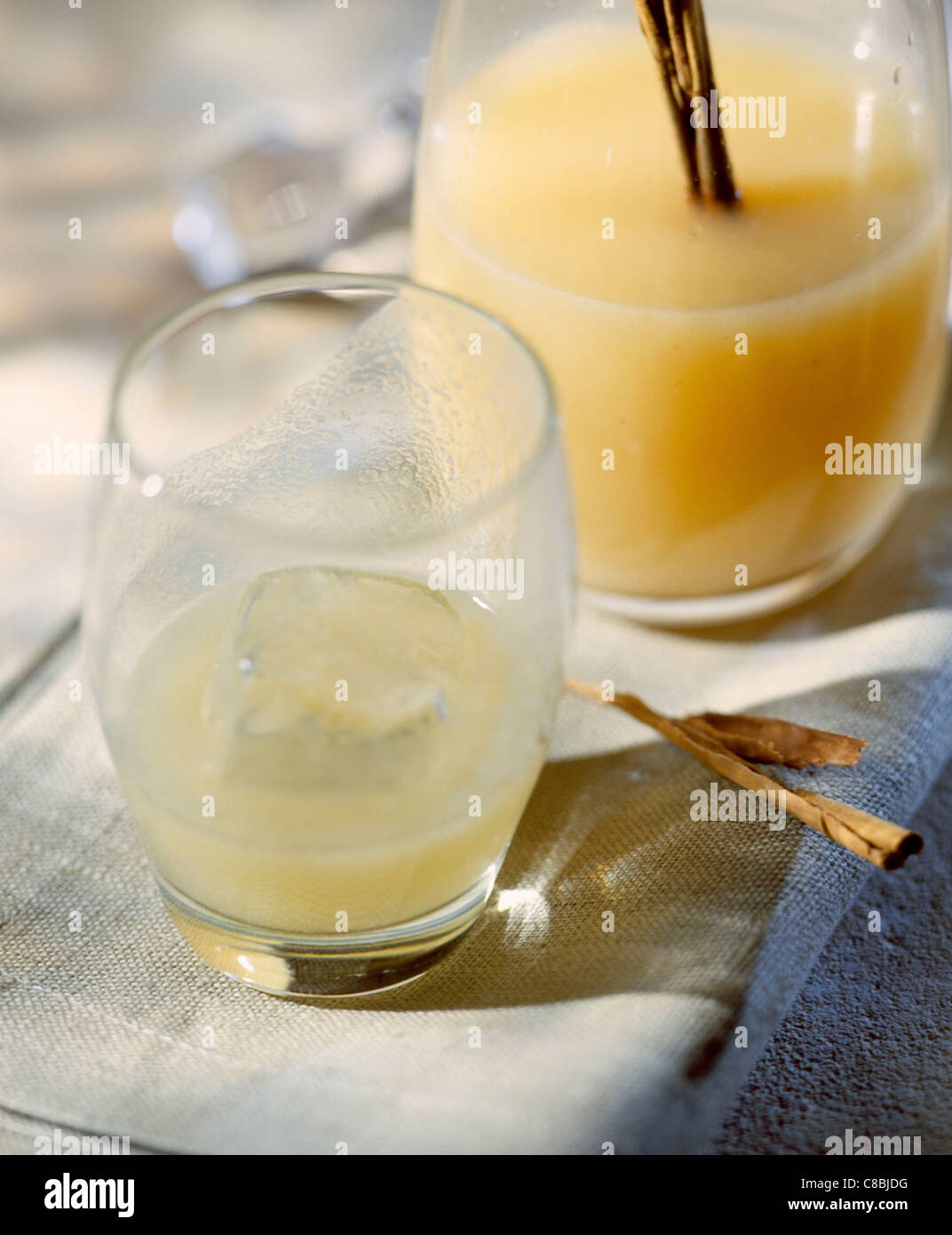 Fruit juice pear hi-res stock photography and images - Alamy