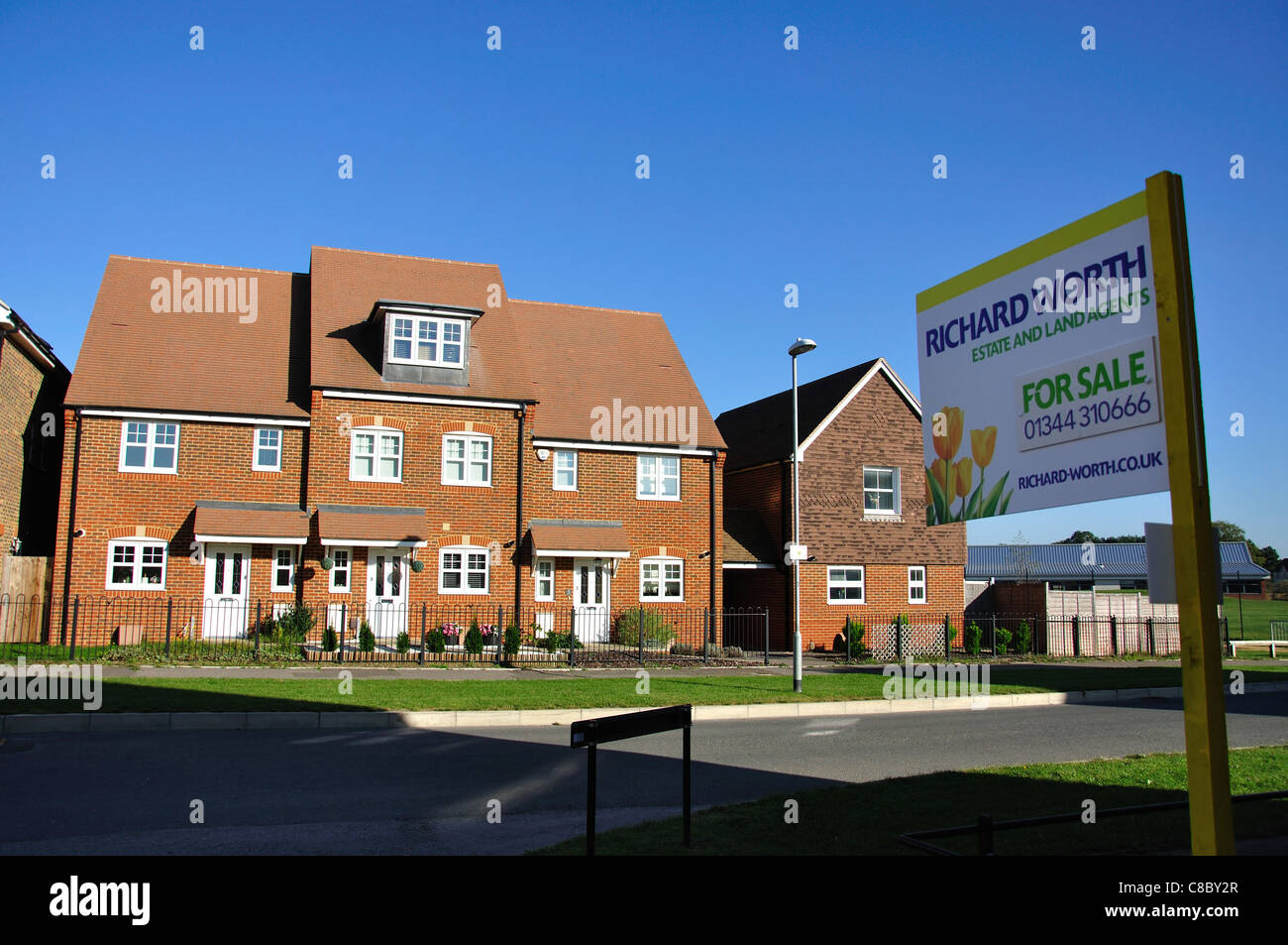 Housing development at Jennett's Park, Bracknell, Berkshire, England, United Kingdom Stock Photo