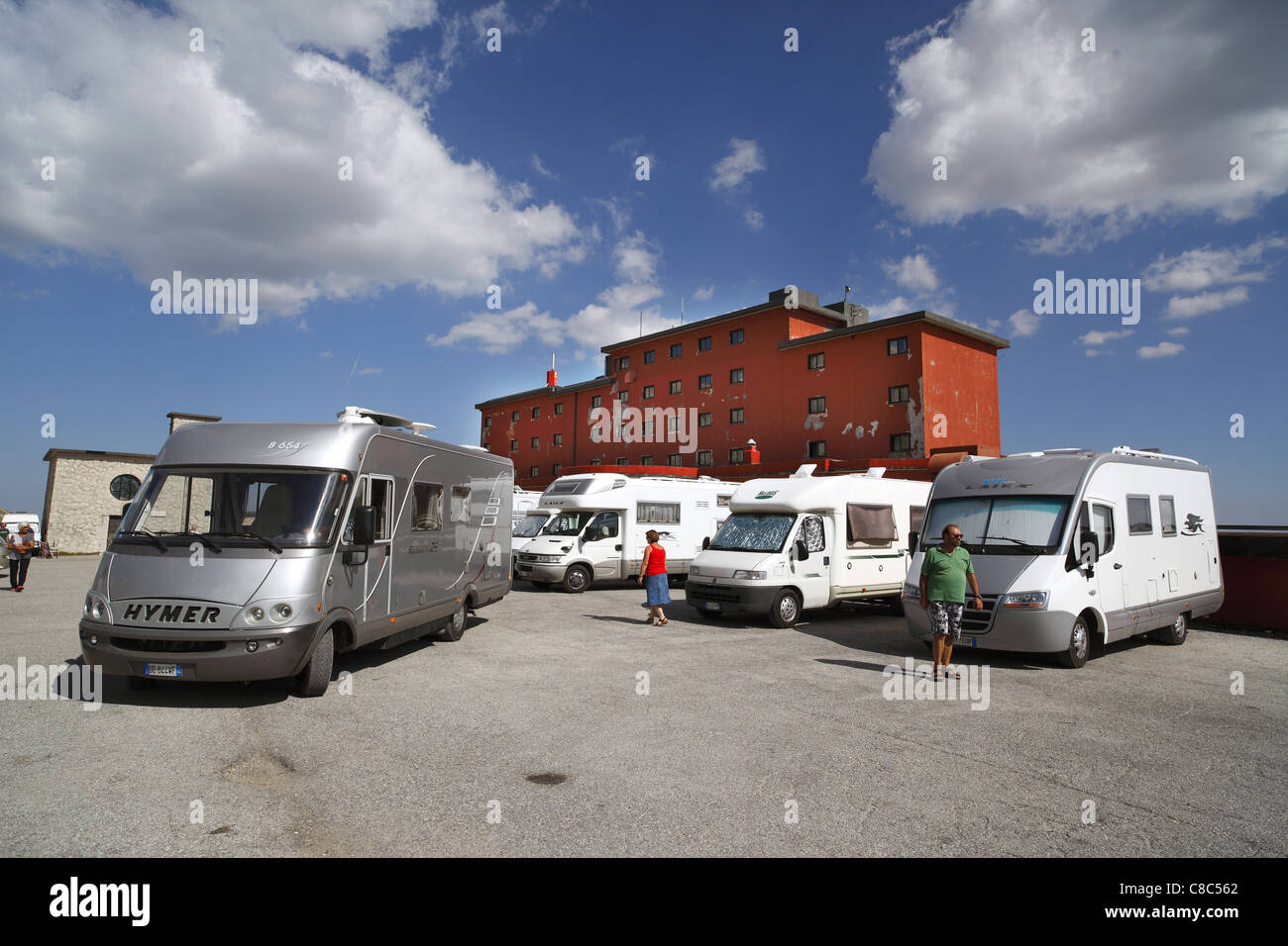 Motorhomes parking up for the night near the Hotel Campo Imperatore in the Gran Sasso in Italy. Stock Photo