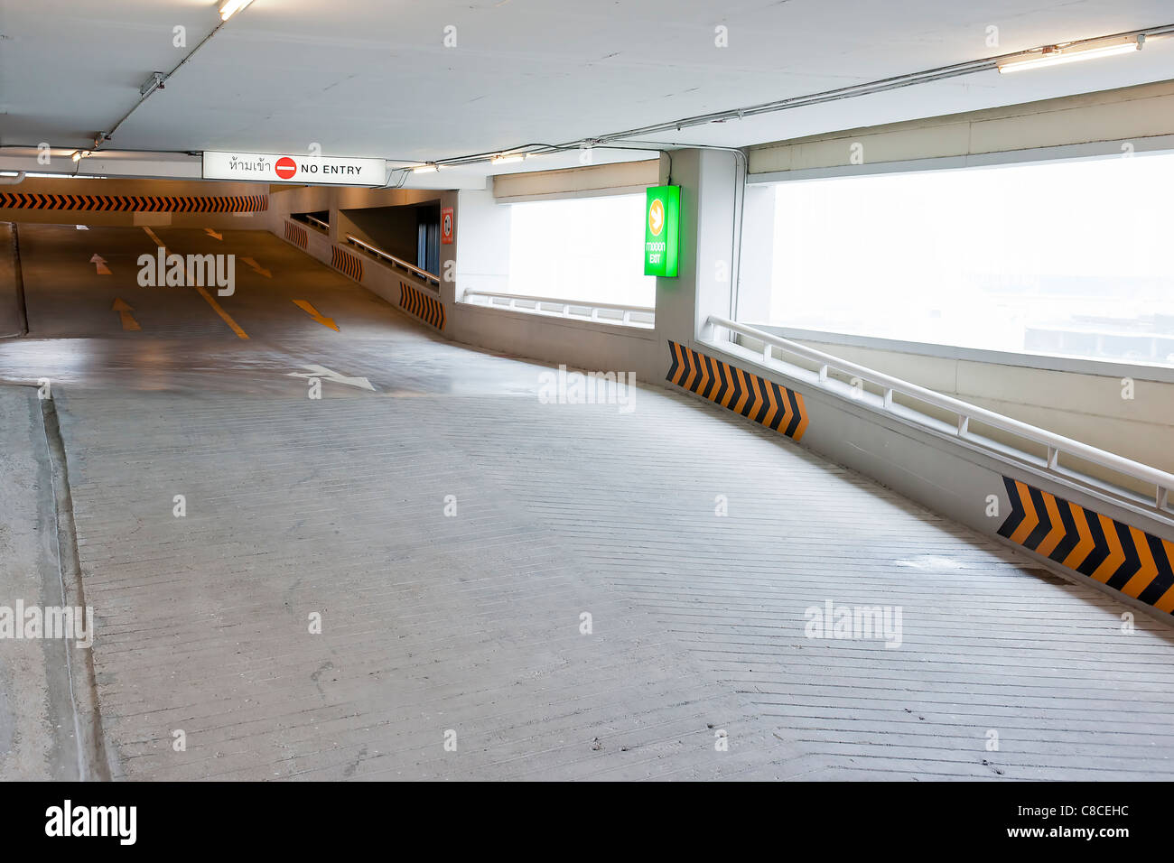 ramp lane to upper and lower floor in car parking lot Stock Photo