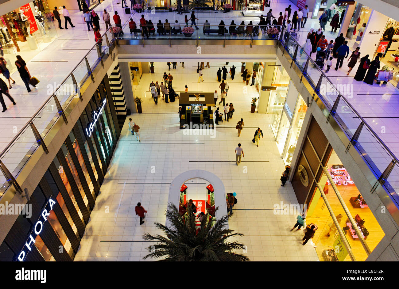 DUBAI MALL, largest shopping mall in the world, Downtown Burj Dubai