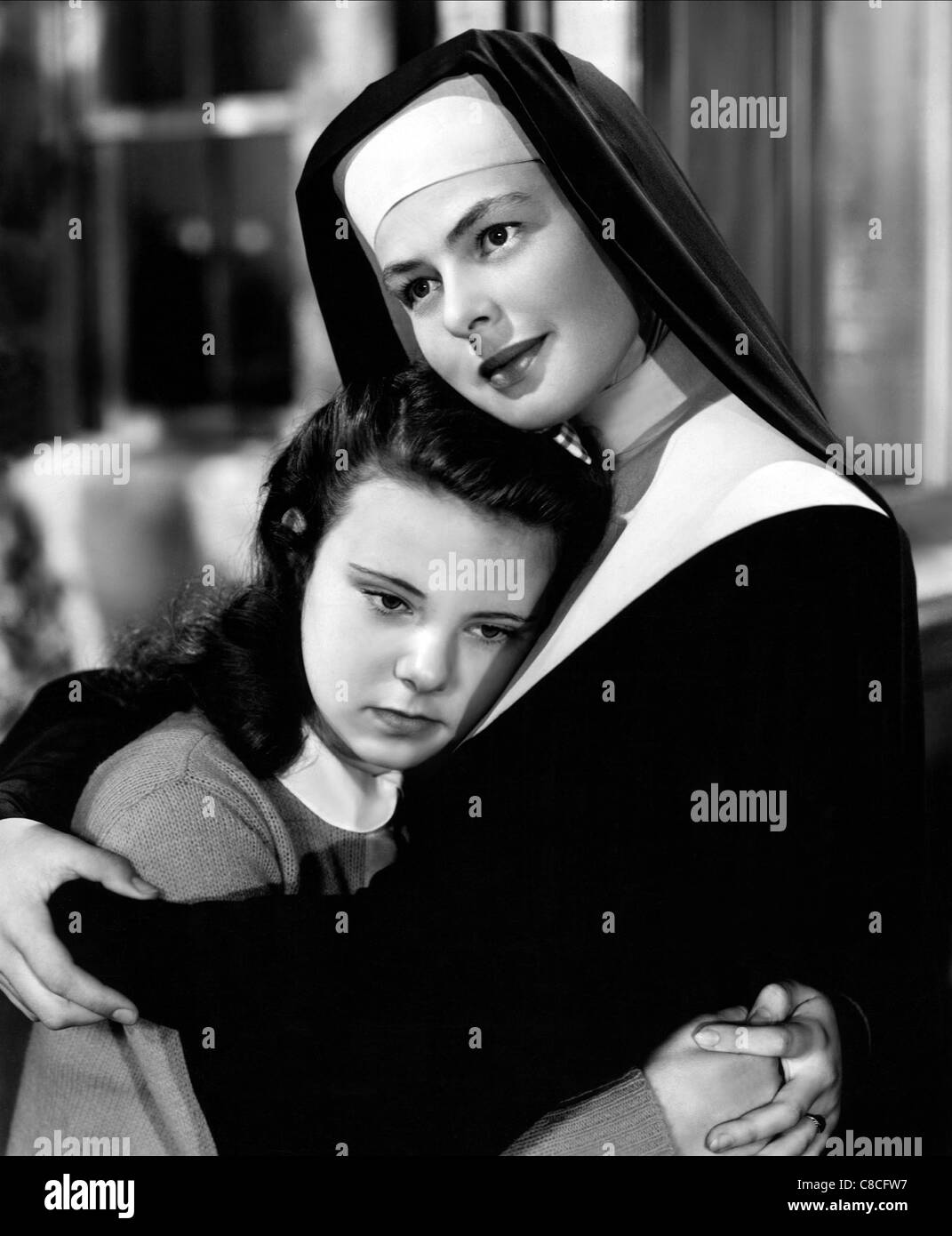 JOAN CARROLL, INGRID BERGMAN, THE BELLS OF ST. MARY'S, 1945 Stock Photo