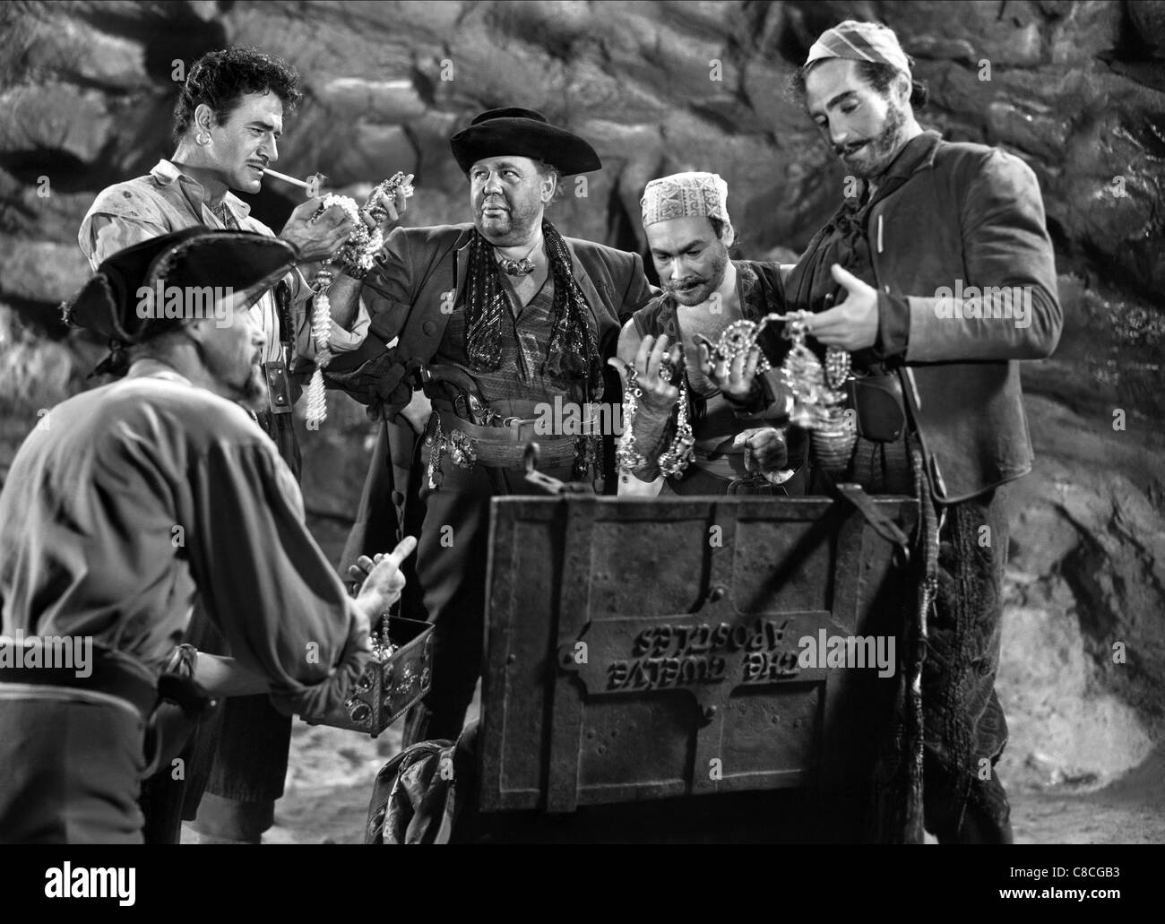 SCENE WITH CHARLES LAUGHTON CAPTAIN KIDD (1945) Stock Photo