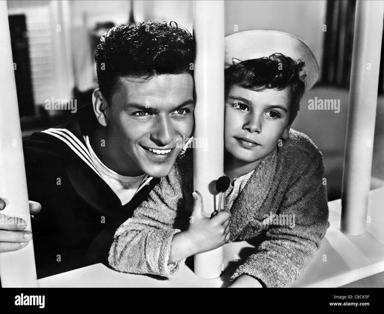 FRANK SINATRA ANCHORS AWEIGH (1945 Stock Photo Alamy