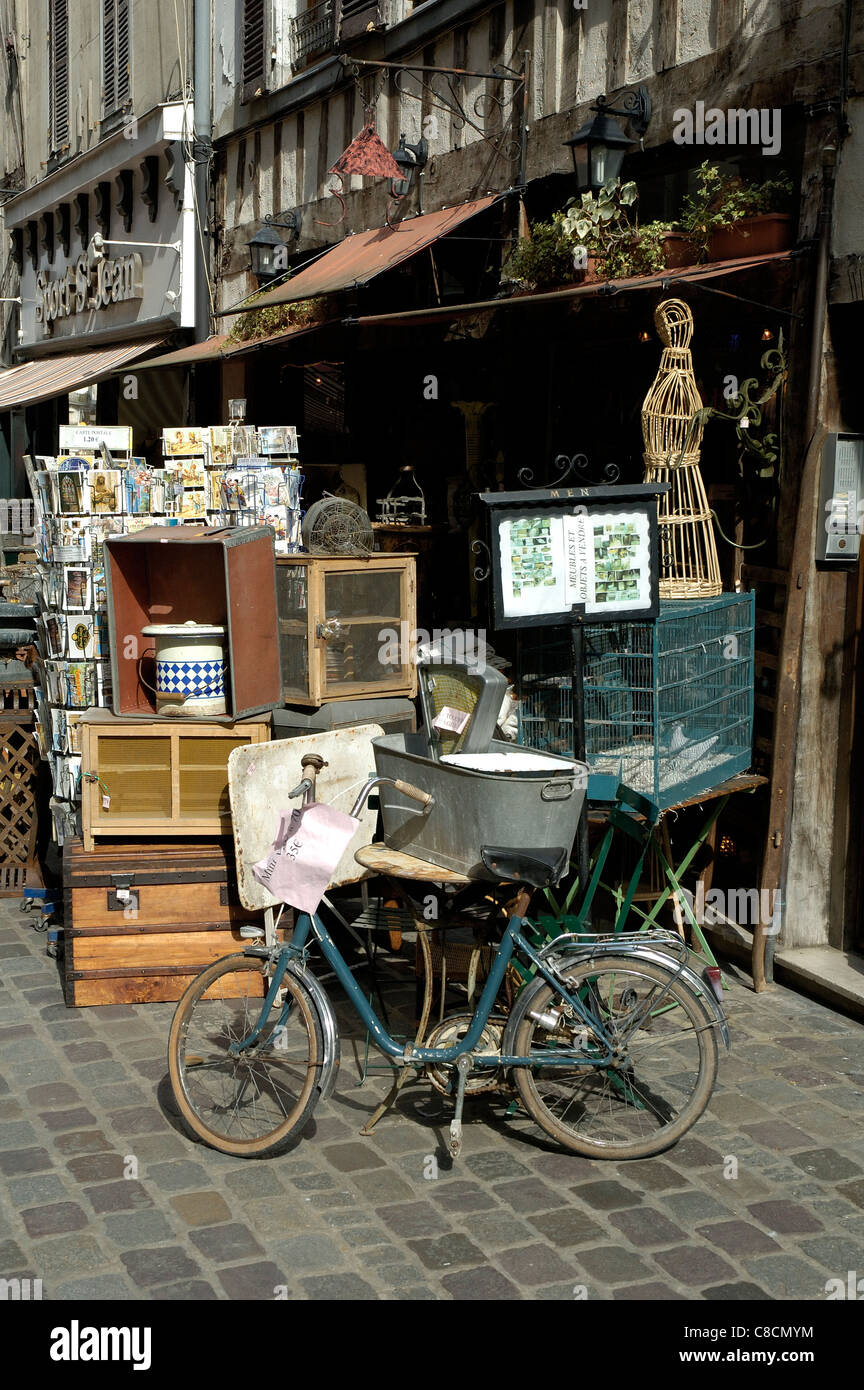 Antiques, Bric-a-brac shop in City of Troyes, France Stock Photo
