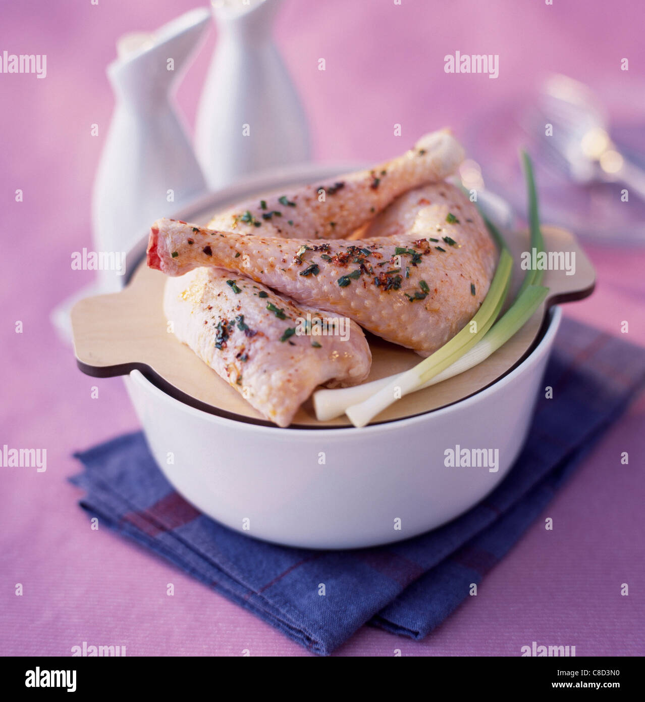 Prepared chicken drumsticks Stock Photo - Alamy