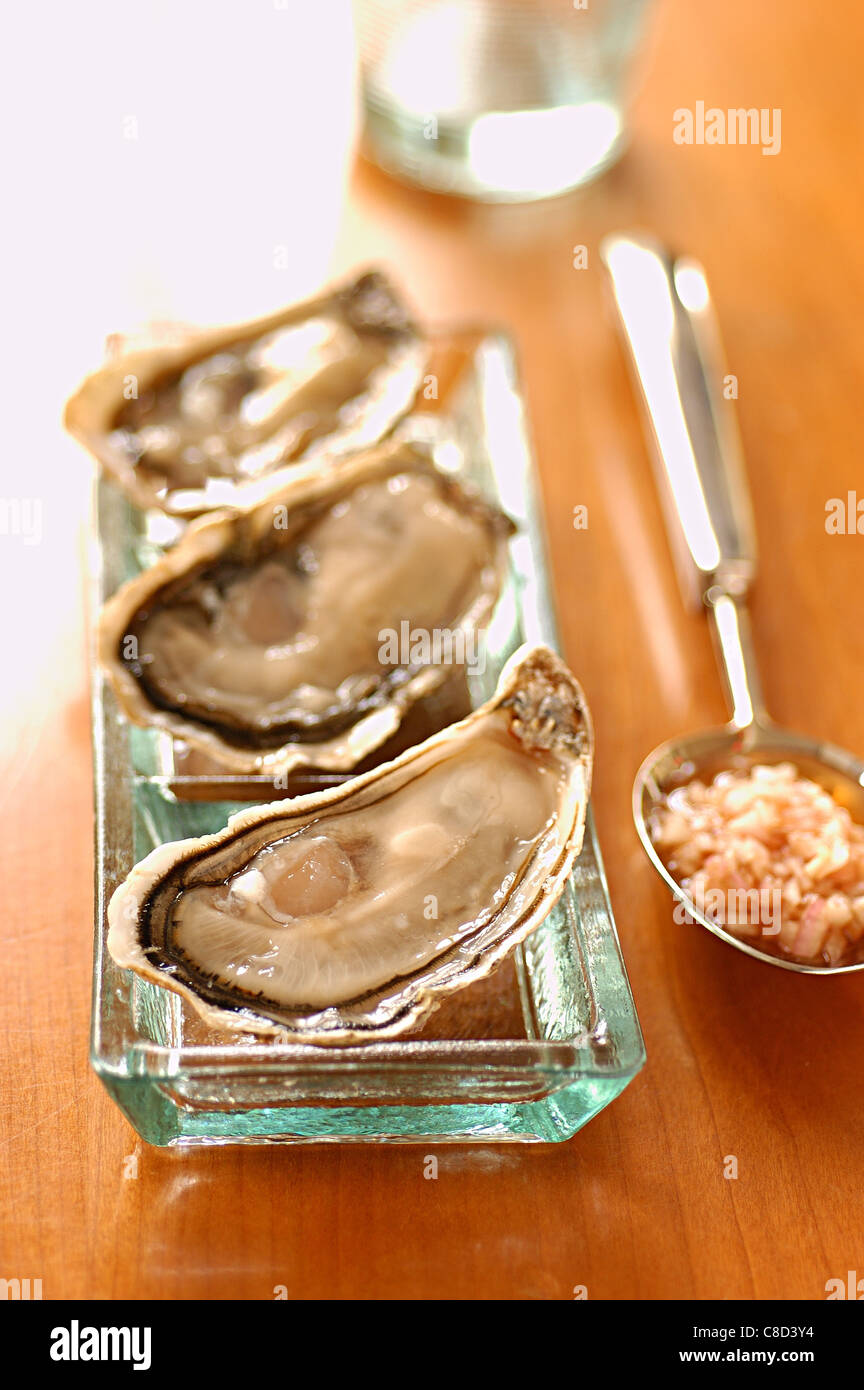 three oysters, Utah beach Stock Photo Alamy