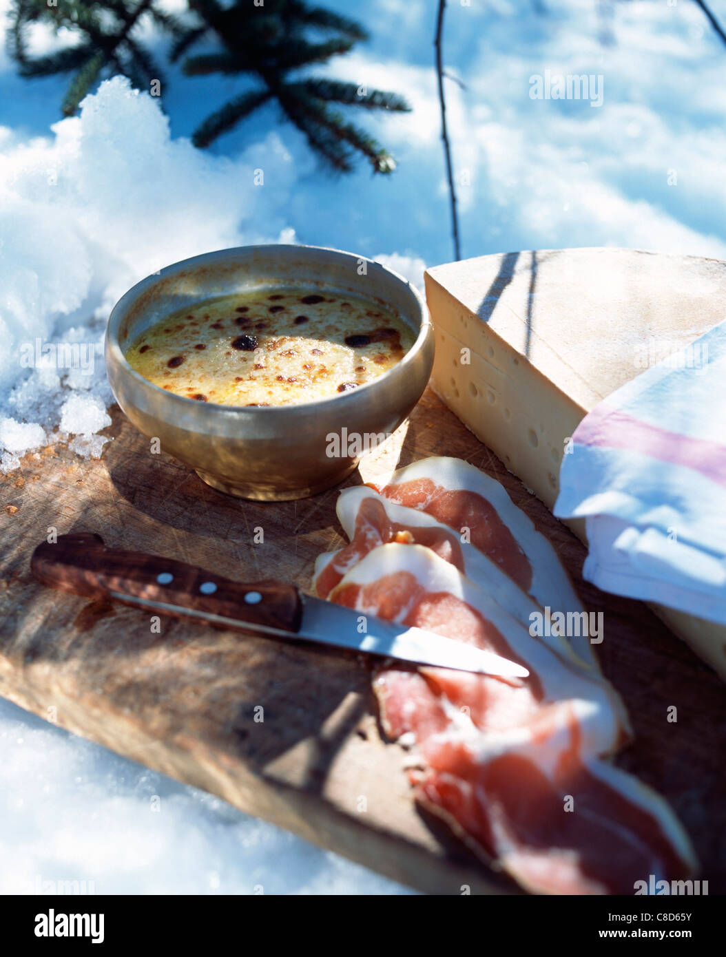 Savoie Fondue High Resolution Stock Photography And Images Alamy savoie-fondue-high-resolution-stock-photography-and-images-alamy