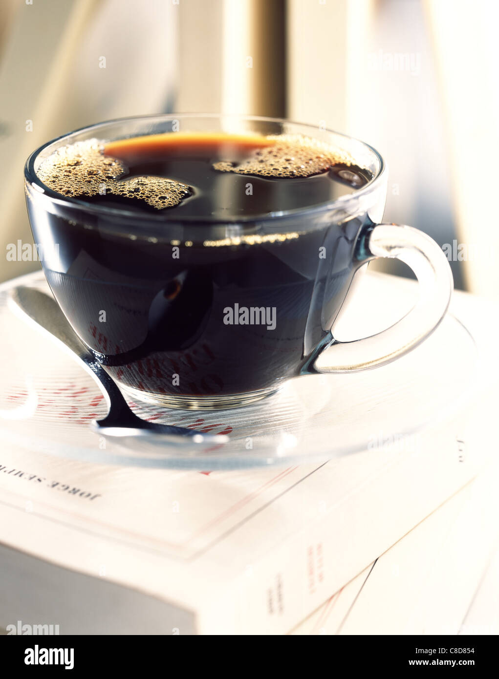 без черного кофе. черный кофе. черная кофейная чашка. без черного кофе. кружка кофе.