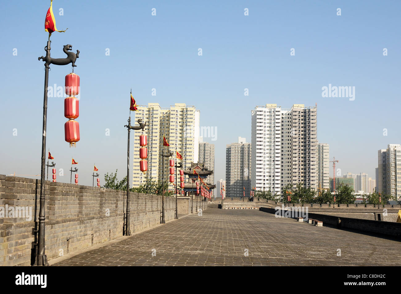 Famous ancient city wall of Xian China Stock Photo Alamy