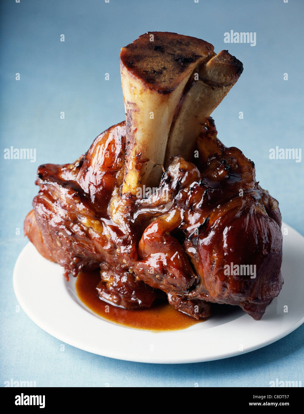 Knuckle of veal hi-res stock photography and images - Alamy