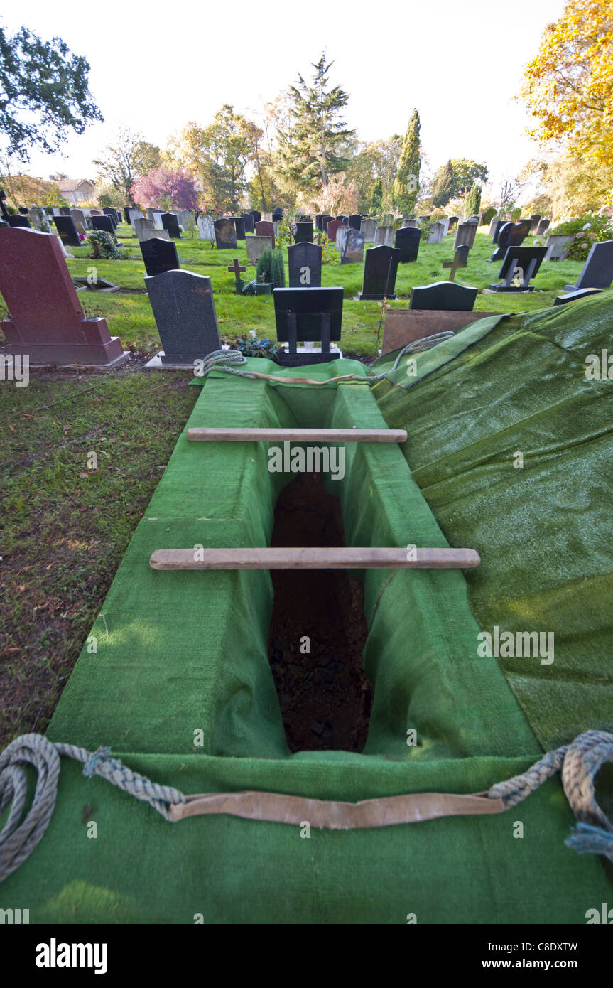 Open grave hires stock photography and images Alamy