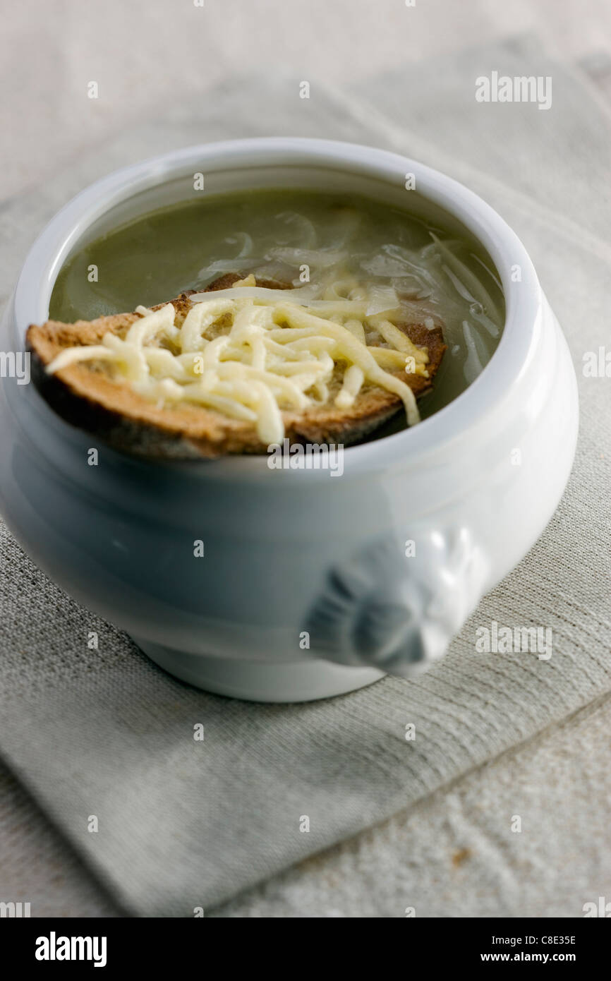 Traditional french onion soup Stock Photo - Alamy