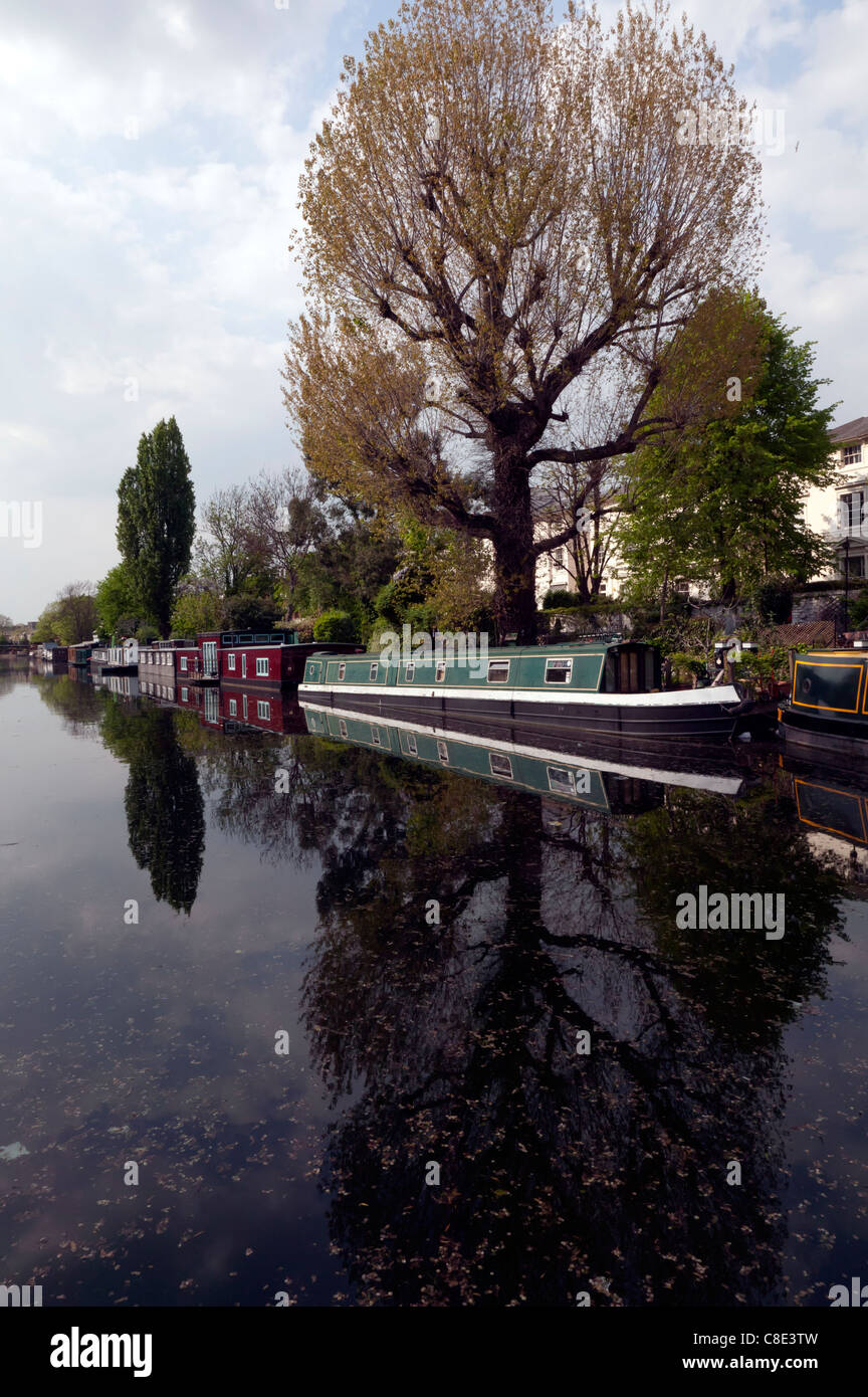 Narrowboat on the Regents Canal at Blomfield Terrace, Maida Vale. Stock Photo