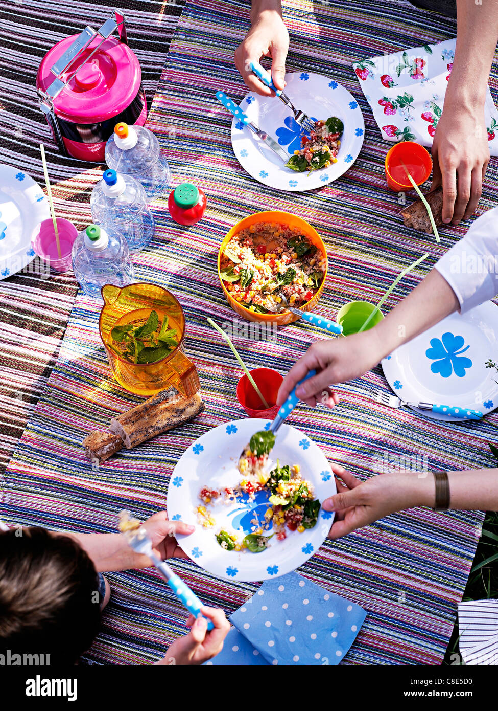Picnic style hi-res stock photography and images - Alamy