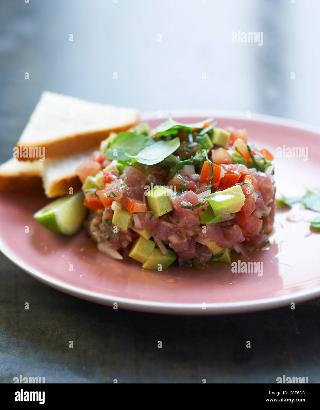 Tuna tartare avocado hi-res stock photography and images - Alamy