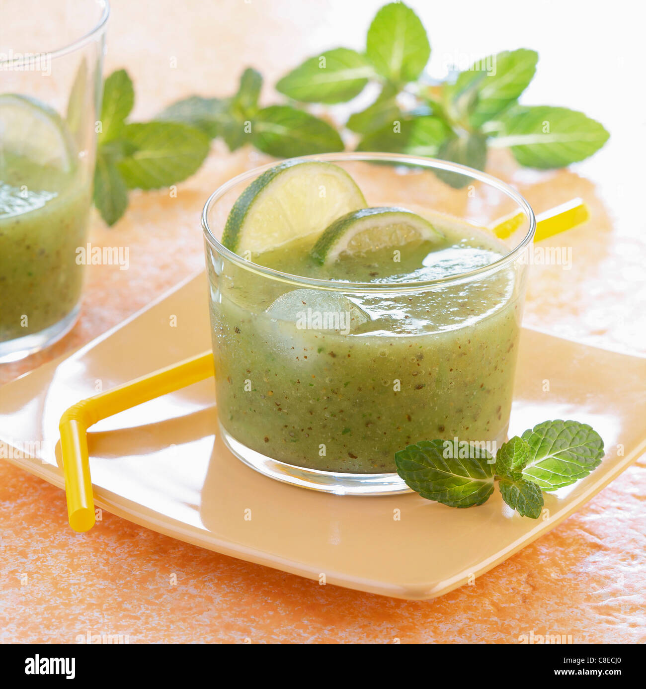 Kiwi and lime smoothie Stock Photo - Alamy