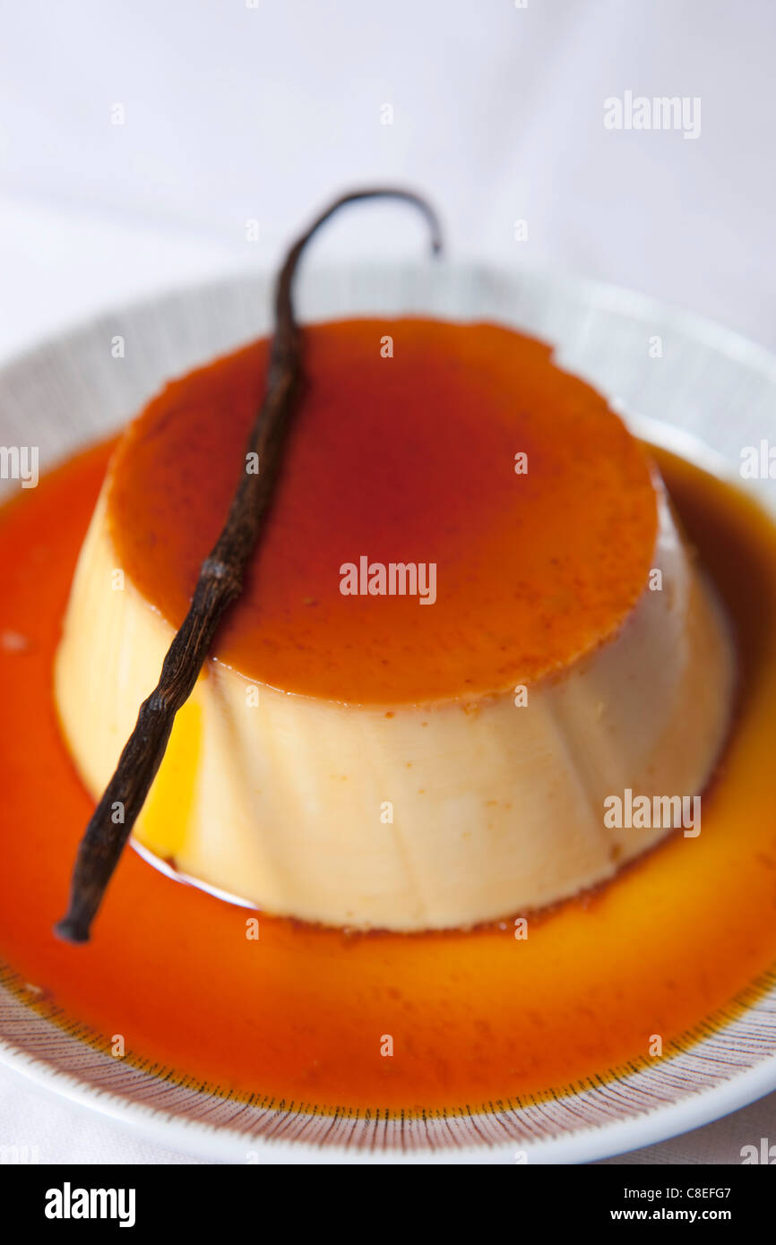 Vanillaflavored Crème caramel Stock Photo Alamy
