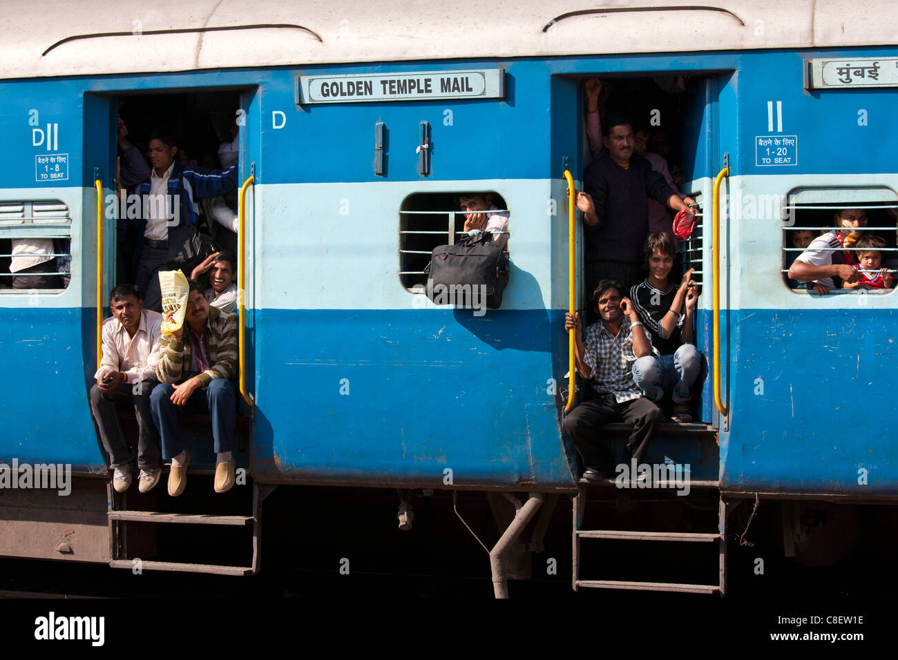 Indian people on crowded train at Bharatpur Station, Northern India Stock Photo