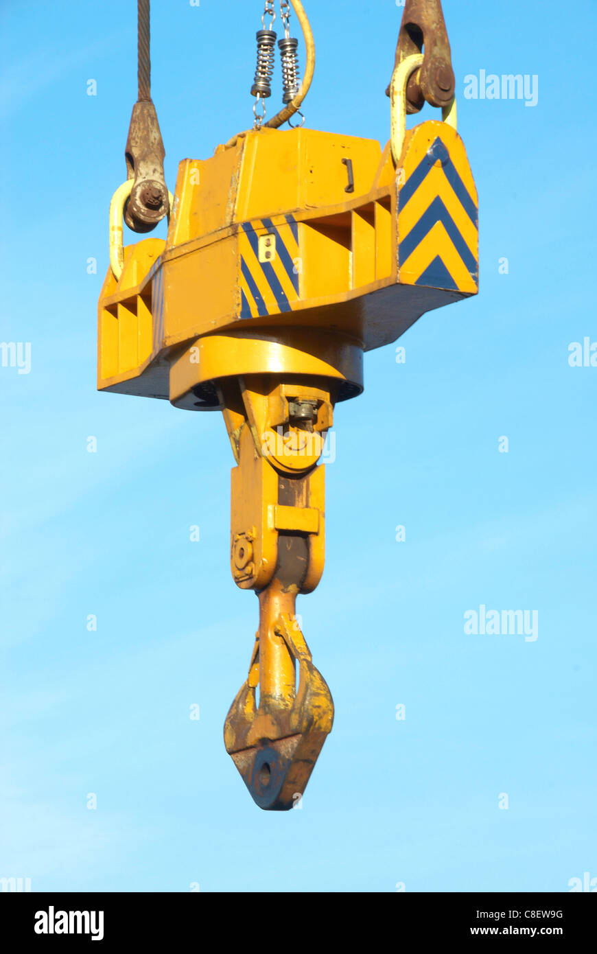 Mobile cranes dock hi-res stock photography and images - Alamy