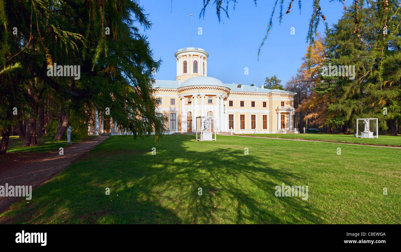 Arkhangelskoye palace hires stock photography and images Alamy