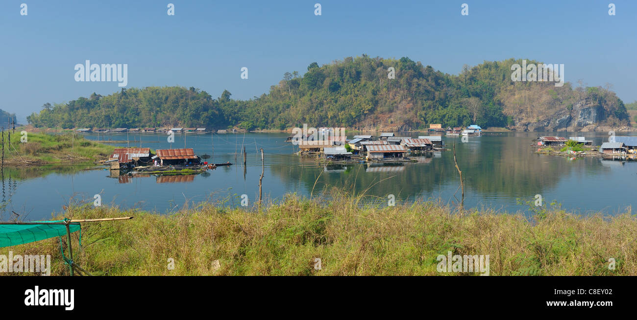 Houseboats, Khao Laem, Reservoir, Khao Laem, National Park, Thailand, Asia, river, landscape Stock Photo