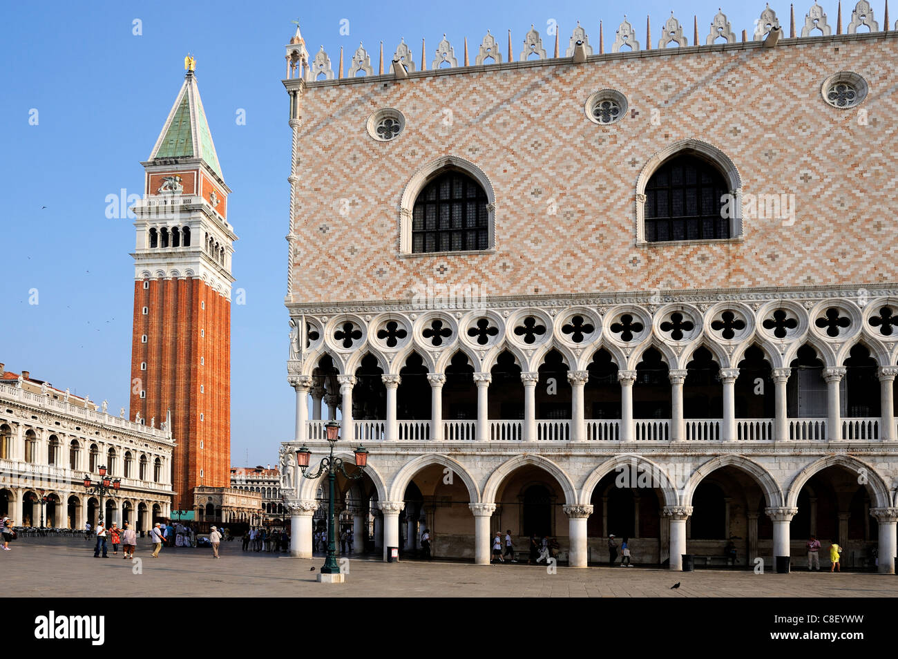 At the doges palace hi-res stock photography and images - Alamy