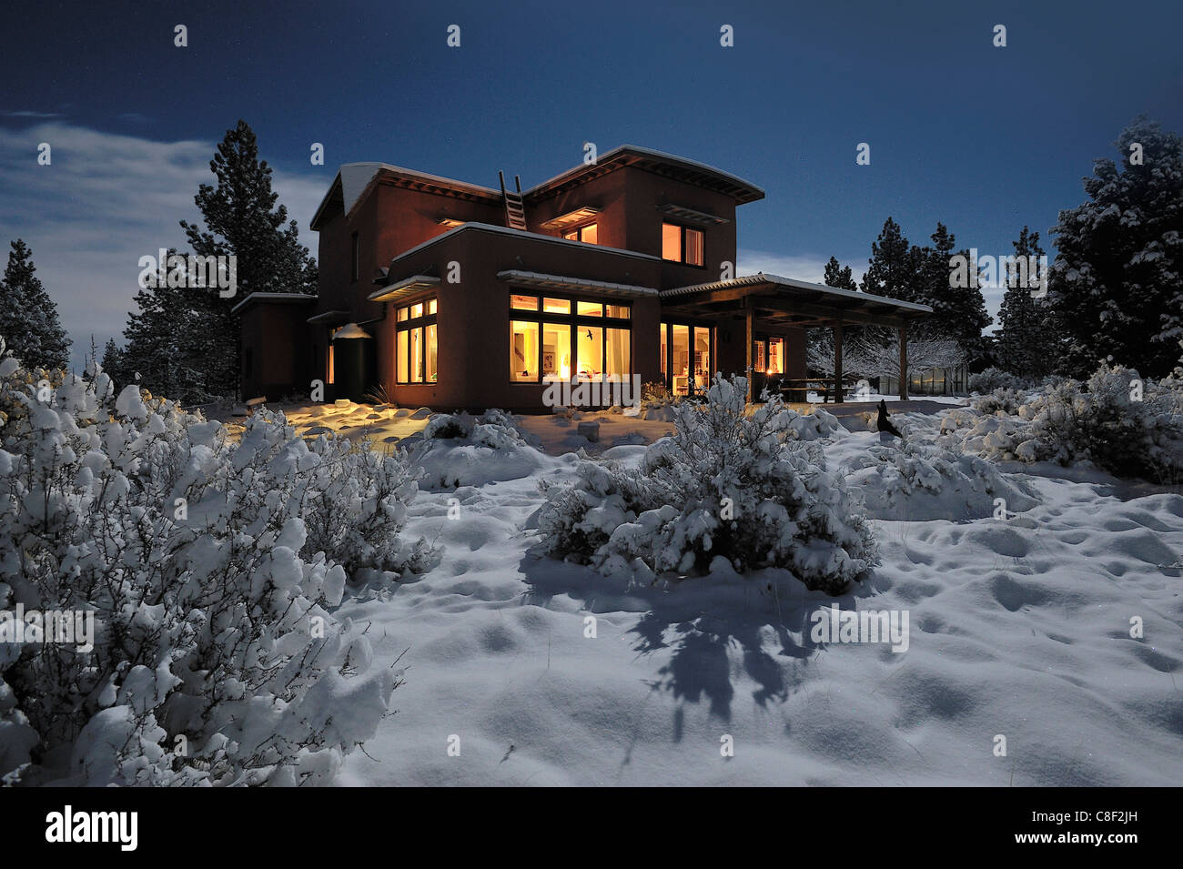 Adobe Style, Straw Bale, House, snow, High Desert, Oregon, USA, United