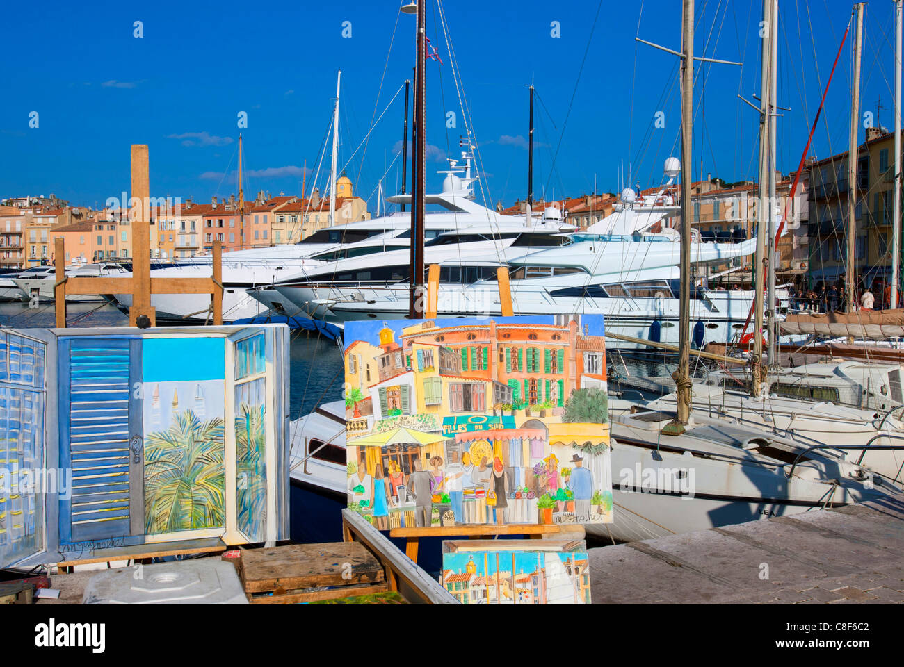 Saint-Tropez, France, Europe, Côte d'Azur, Provence, Var, sea, Mediterranean Sea, town, city, houses, homes, harbour, port, boat Stock Photo