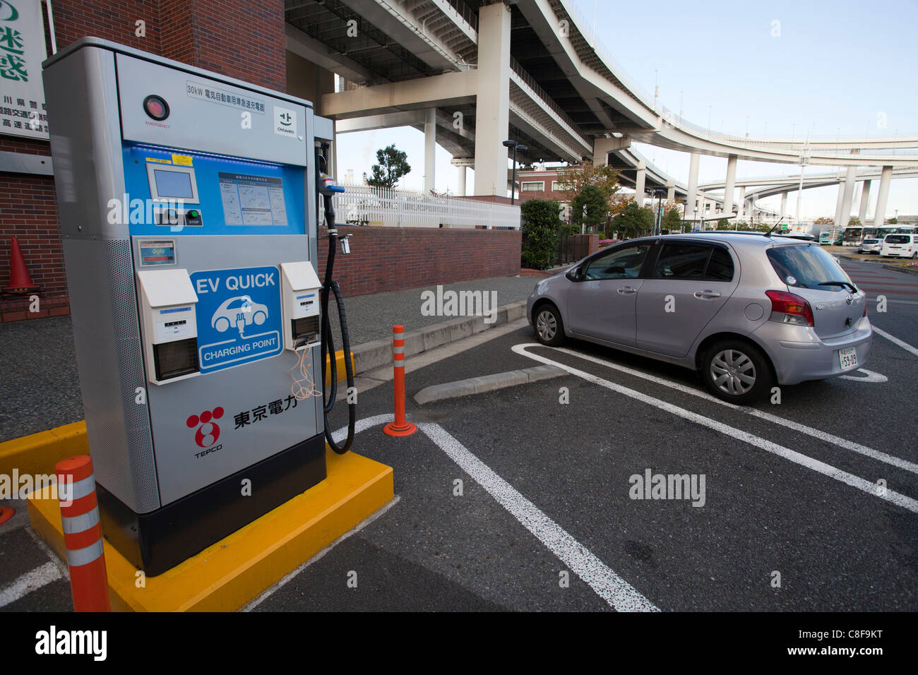 Yokohama, city, gas station, car, automobile, electricity, electric car