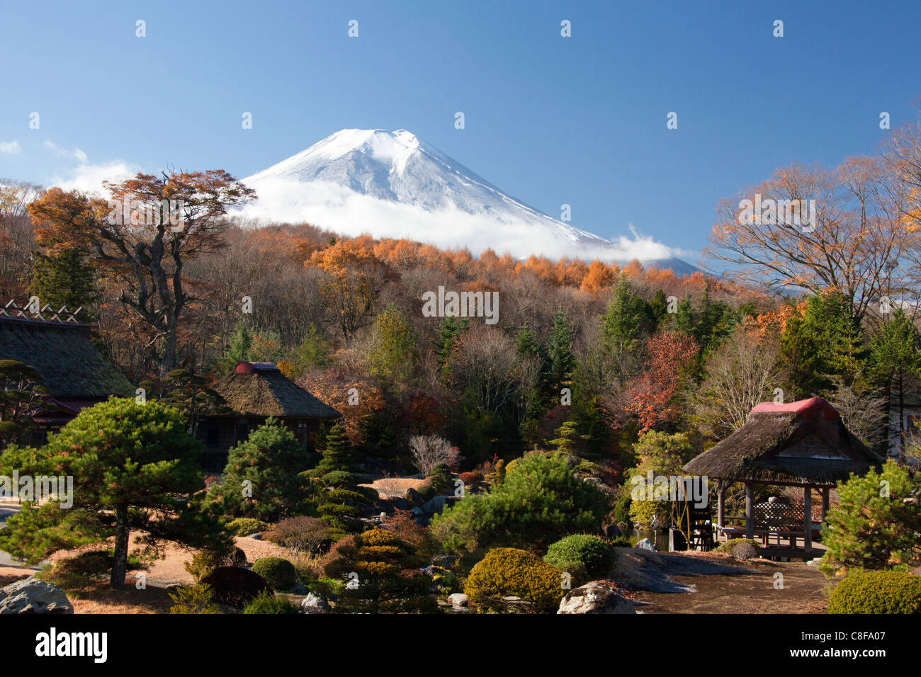 Japan, November, Asia, mountain Fuji, village, Oshino, Masuno-Ya guards, village, garden, idyllic, Asia, snow Stock Photo