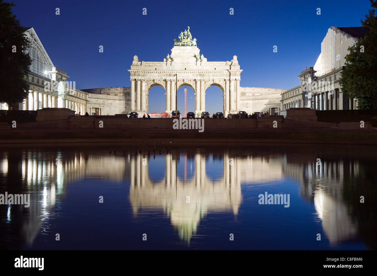 Arcade du Cinquantenaire, arch built in 1880 to celebrate 50 years of Belgian independence, Brussels, Belgium Stock Photo