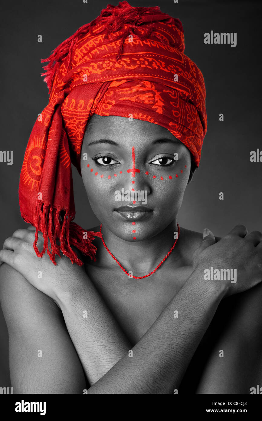 African tribal woman hi-res stock photography and images - Alamy