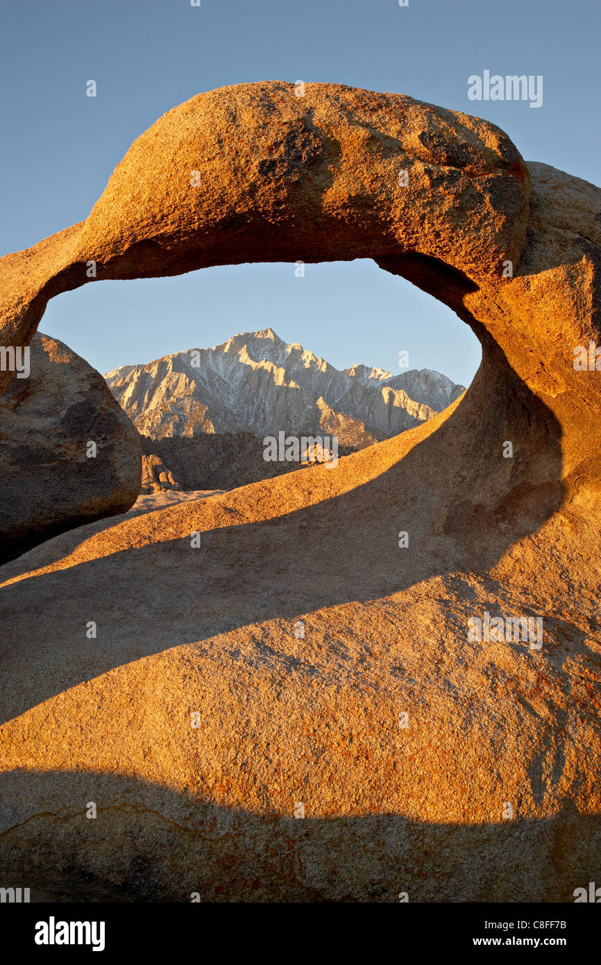 Mobius Arch and Eastern Sierras at first light, Alabama Hills, Inyo National Forest, California, United States of America Stock Photo