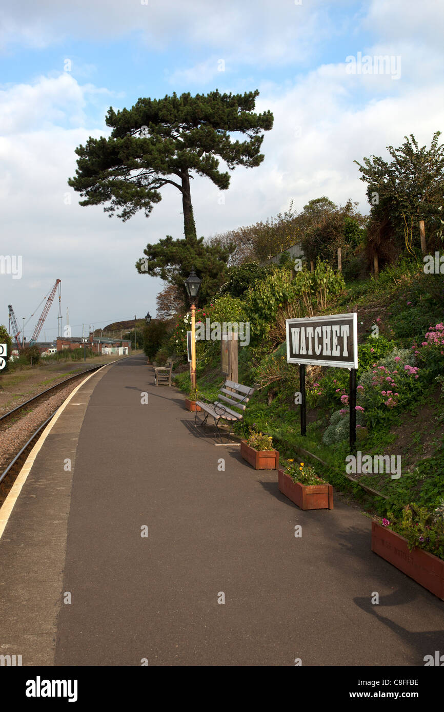 train-station-platform-west-somerset-railway-watchet-stock-photo-alamy