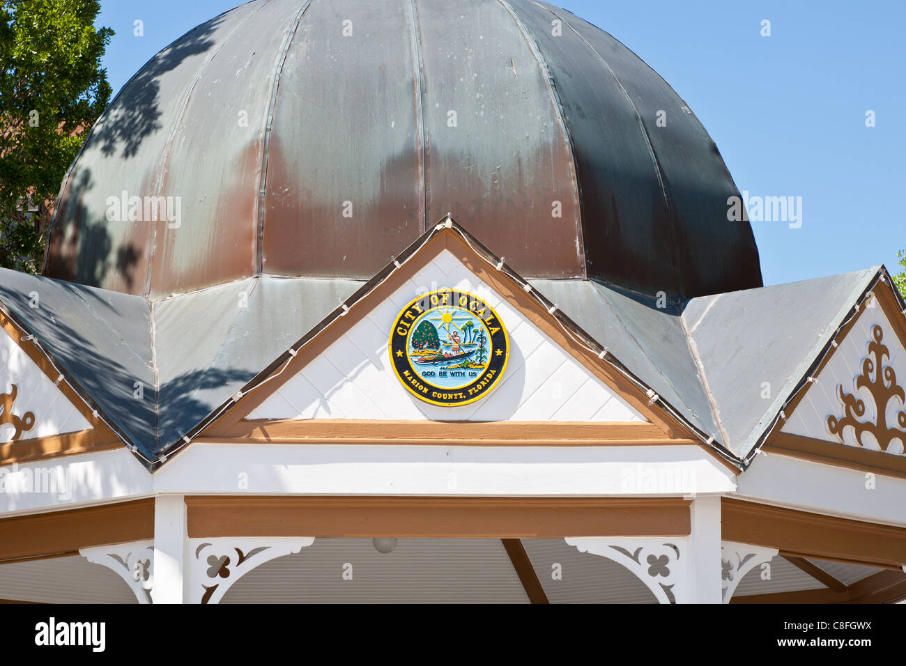 Top of gazebo on the downtown square showing the city seal of Ocala Florida Stock Photo