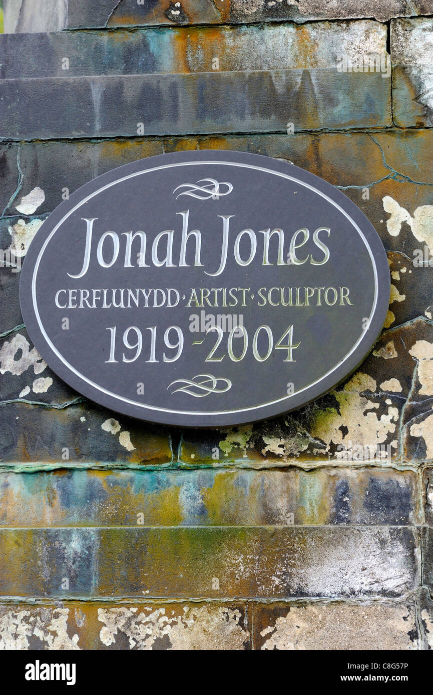 JONAH JONES artist sculptor 19192004 plaque displayed in portmeirion